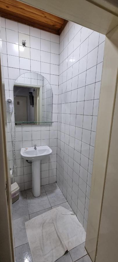 Hotel Golondrina Filadelfia Екстериор снимка